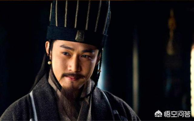 诸葛亮让刘备三顾茅庐,本身自己也是狂士,却为何容不下彭羕？