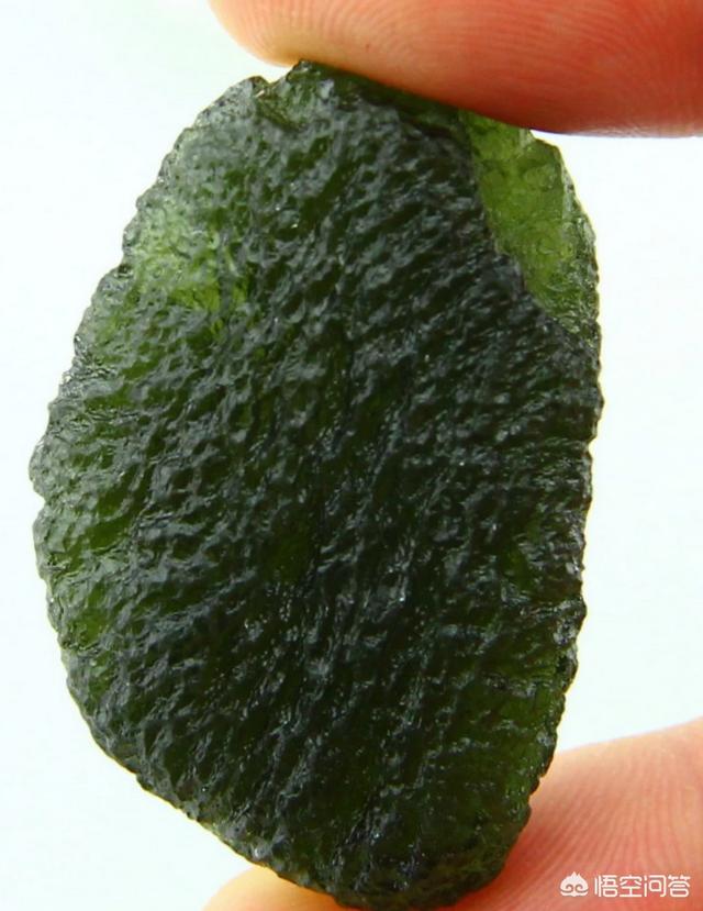玻璃陨石功效神奇,你可以感觉到捷克陨石的能量吗？