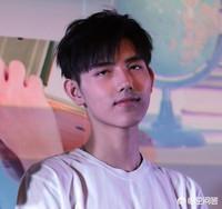像童话一样:你觉得现实生活中还有童话一样的故事吗？