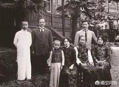 傅莹的父亲:赵一荻父亲为何登报与女儿断绝关系？