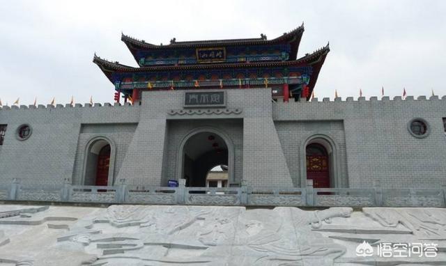 王辅臣:《康熙王朝》中周培公攻打的平凉城是不是甘肃的平凉市？