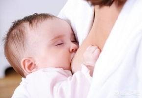 母乳喂养的宝宝可以喂吗：母乳喂养可以躺着喂宝宝吗