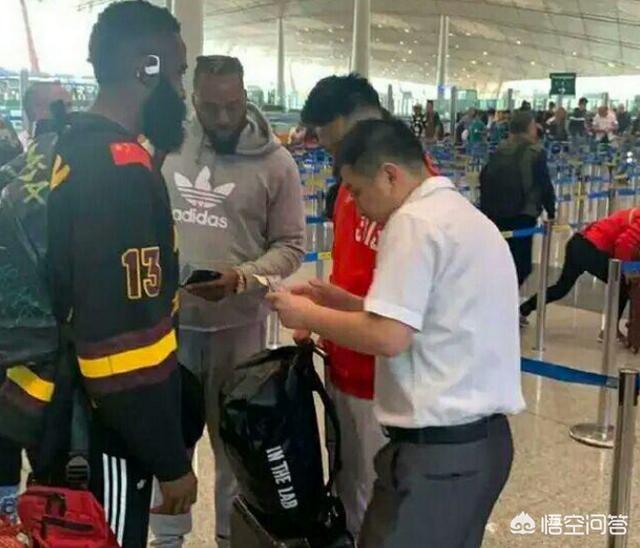 吴悠保罗:同为矮个子球员，小托马斯和吴悠单挑几几开