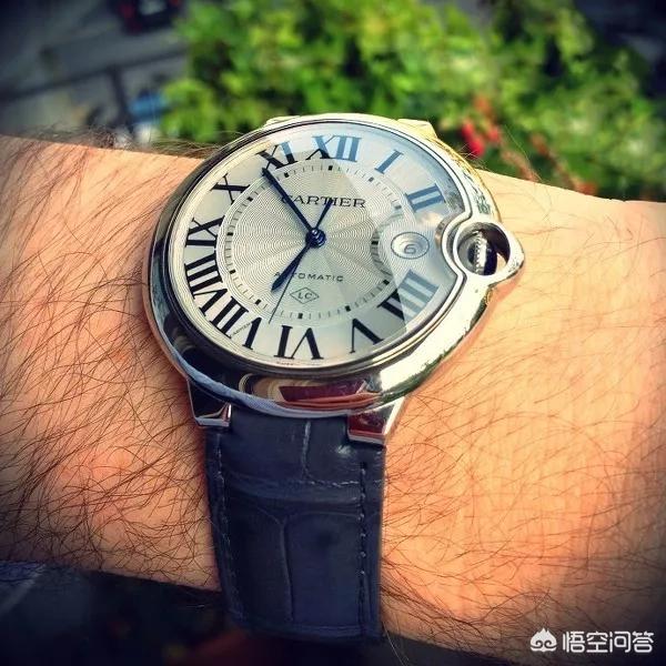 潘粤明携女友聚会:首付男方付该不该加女朋友名字