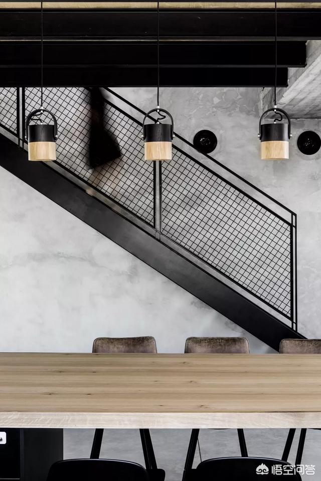 楼梯设计效果图,家里的楼梯该怎么装修才好？