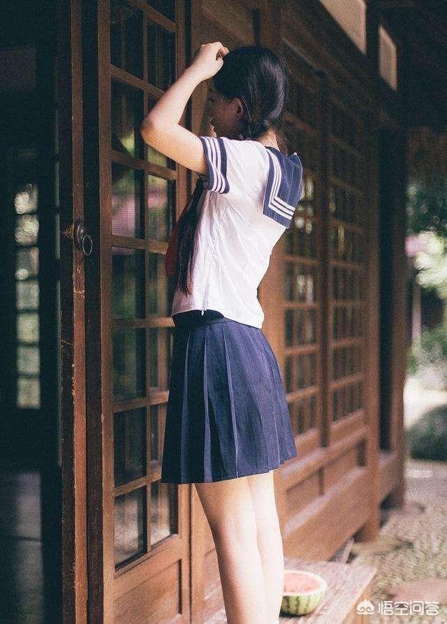 头条问答 - 高中女生穿丝袜合不合适?(俗人128088262的回答,0赞)