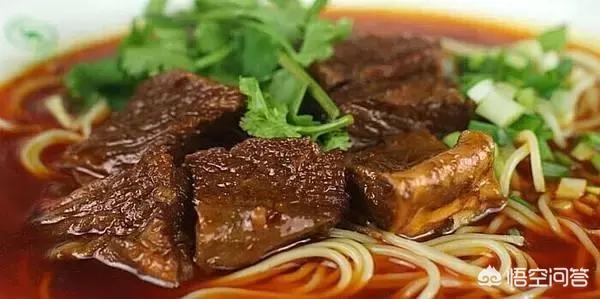 牛骨头汤的做法和配料，做牛肉面高汤，需要哪些食材、调料和香料？