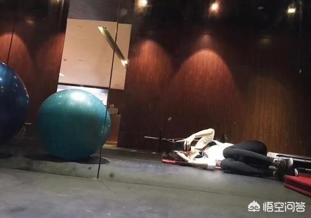 LOL“最真实”女主播，Miss怒秀身材，回击“对A质疑”，水友纷纷认错，如何评价此事？