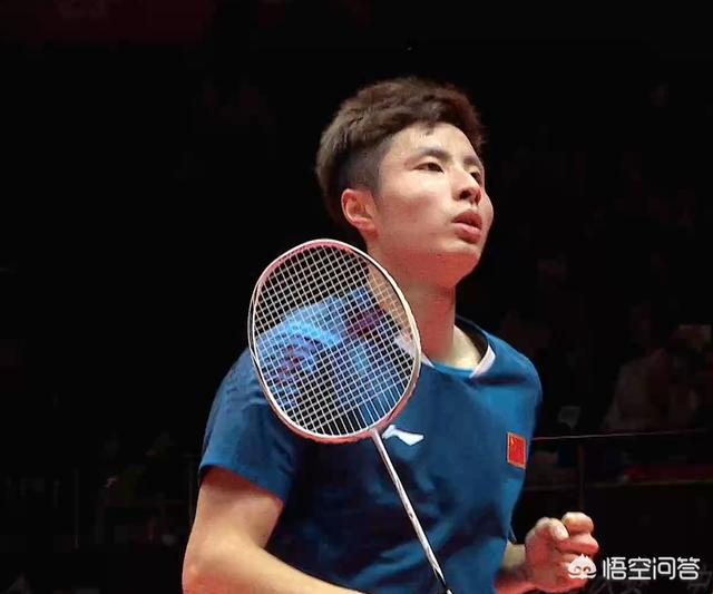 苏迪曼杯半决赛石宇奇完胜帮助中国队2-0泰国，表现完美稳定石宇奇是否可以取代谌龙？