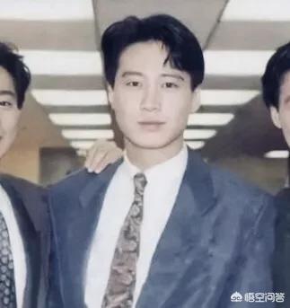 同是男神,郭富城,黎明,刘德华和亚洲第一美男尊龙相比,你们觉得谁更帅气呢？