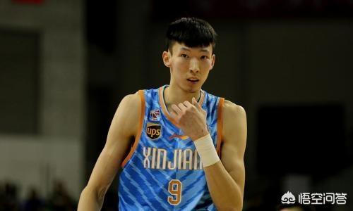 杨小怂:周琦为何会在2016年奥运会后被称为“周一板”和“周躲躲”？