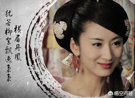 钟馗》中,郭珍霓饰演的狐妖是一位外表十分美艳动人,而内心狠似毒蝎