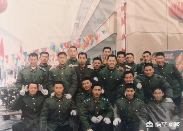 还记得新兵连第一次在部队过年吗