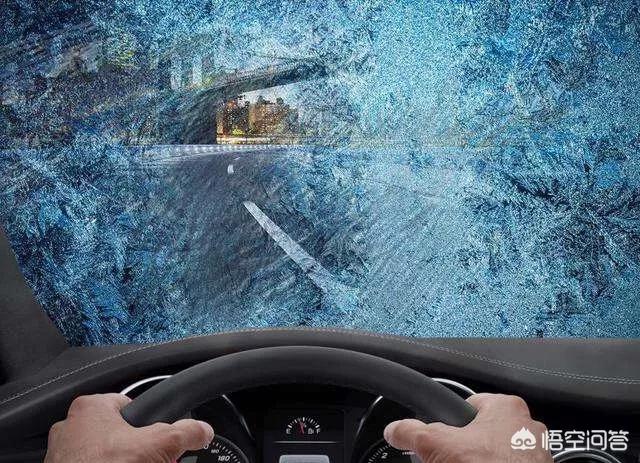 头条问答 前挡玻璃时间久了有一层油膜 雨刮怎么也刮不干净 怎么办 东拉西车的回答 0赞