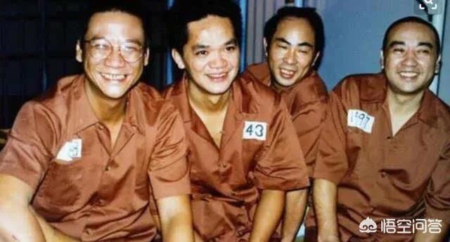 黄光亮儿子:香港四大恶人，已经去世三个，还有一个黄光亮。你喜欢哪一个？