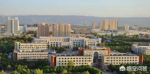 新疆石河子:新疆石河子大学和湖南南华大学哪个好？