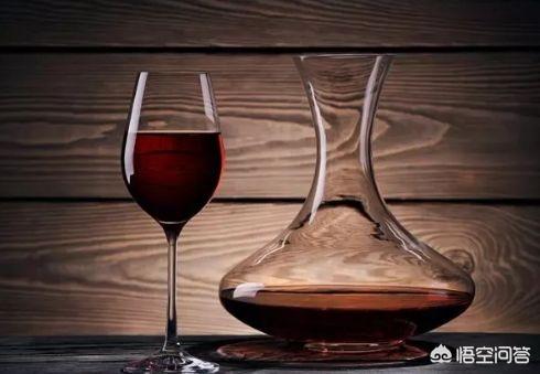 为什么喝红酒要醒酒器，饮用红酒时，必须要用醒酒器吗？