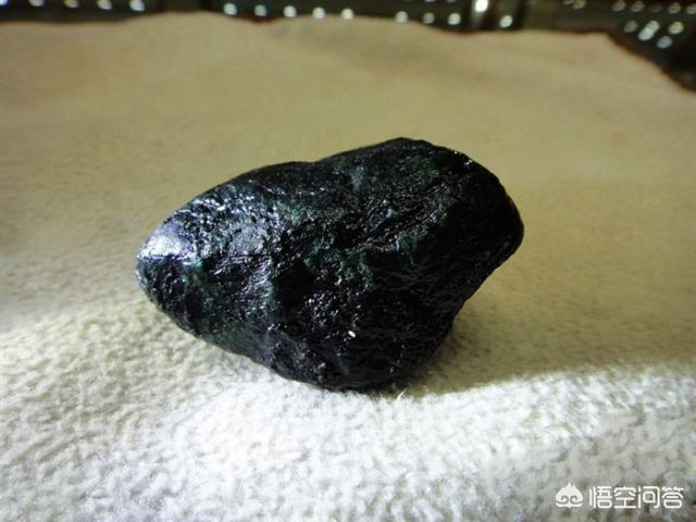 翡翠原石十大场口详解,翡翠原石场口特点，翡翠原石几个著名场口？