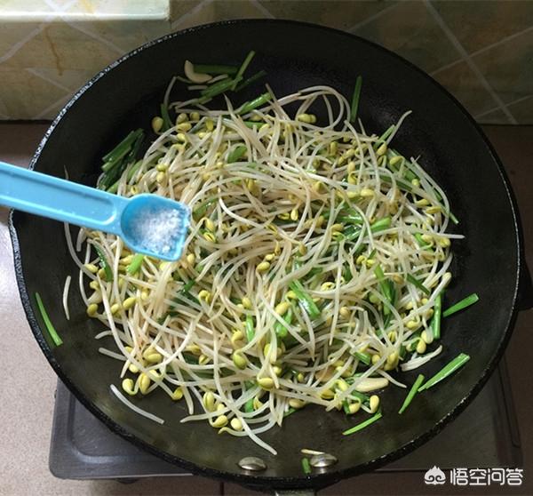 绿豆芽炒韭菜,韭菜炒豆芽怎样更加鲜嫩？