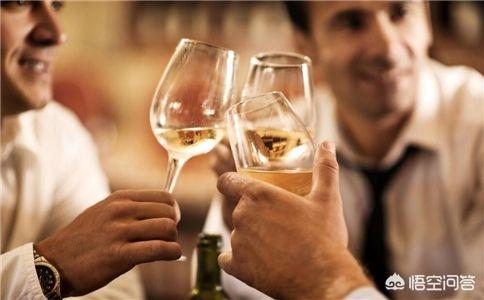 白葡萄酒热量高吗，减肥时能喝酒吗酒精的热量到底有多高