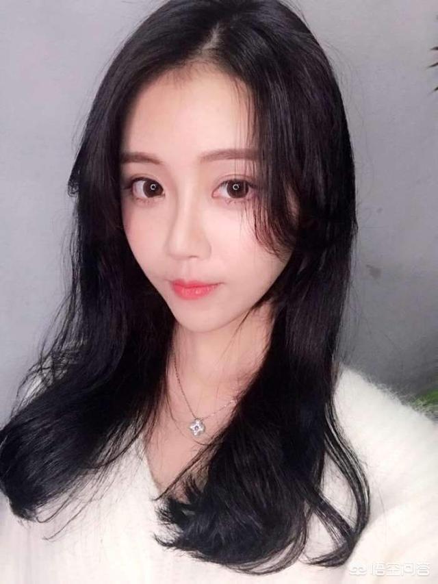 刘海图片:三十岁的女人还适合留刘海吗？适合留哪种刘海？