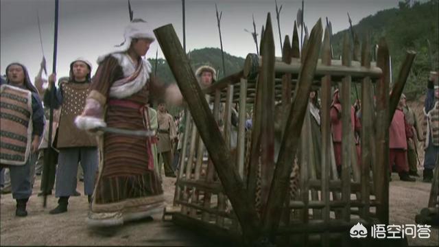 《封神演义》纣王七年，帮袁福通造反的妖怪是谁？谁派他来的？为什么？