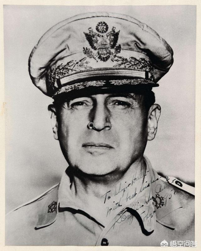 美国五星上将麦克阿瑟是怎样被解职的？为什么？插图66