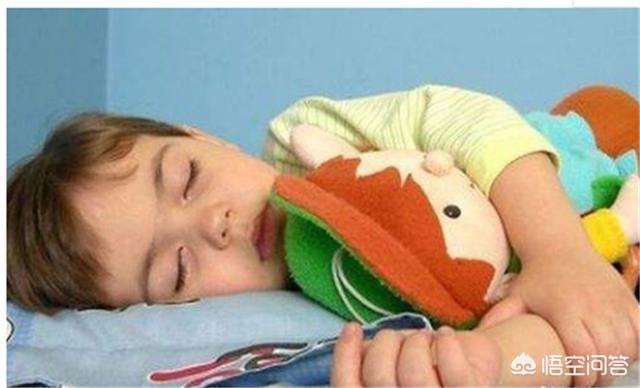 孩子晚睡的危害有多大，宝宝睡眠少正常吗对宝宝有影响吗