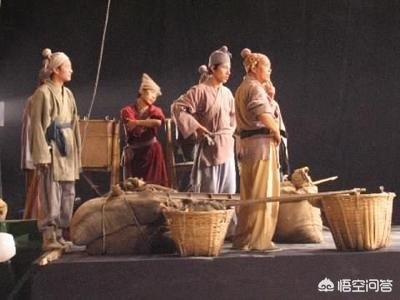 哲也二号嘴里叼花的图片:哲也二号图片 古代贩卖私盐犯法，那贩卖咸鱼呢？