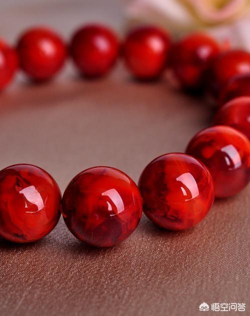 什么属相佩戴南红好,南红是如何“养人”的？该如何选购南红？