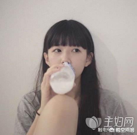 刘海图片:三十岁的女人还适合留刘海吗？适合留哪种刘海？