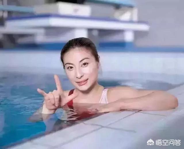 朱玲玲面相:为什么说低调生三胎的奥运冠军郭晶晶和婆婆朱玲玲很像？