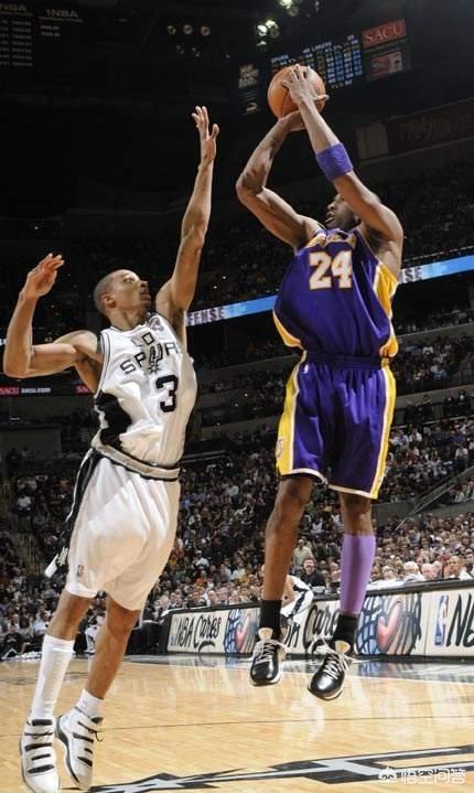 埃迪琼斯:埃迪琼斯和科比的故事 有哪些NBA球员在新秀第一年就成为球队老大的？