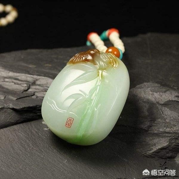 和田翠青料是什么,青海翠和翠青料是一样的吗？