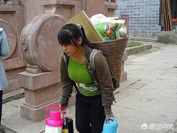 车晓离婚原因:车晓价值千万的翡翠耳钉，是她的定情信物吗