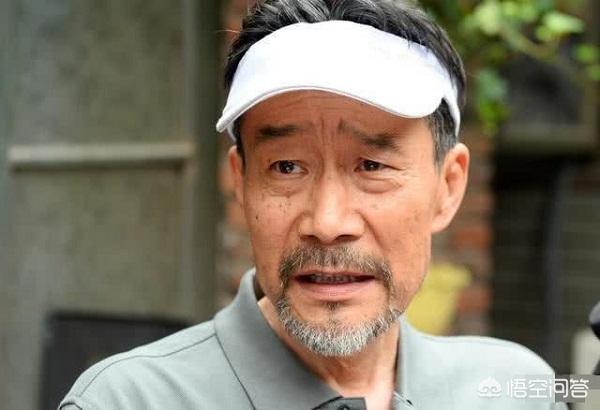 鲍国安朗诵:朗诵诗歌比赛要注意些什么？有什么技巧？
