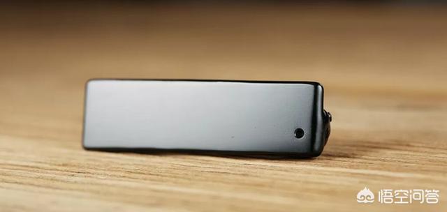 和田玉墨玉手表值多少钱,这是和田玉牌子吗？值多少钱？