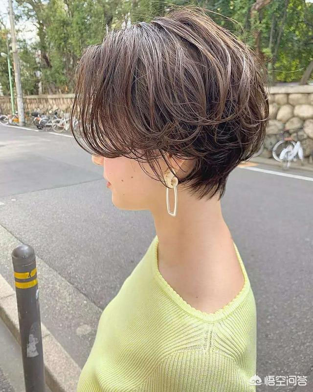 短发烫发图片好看的短发烫发发型有哪些