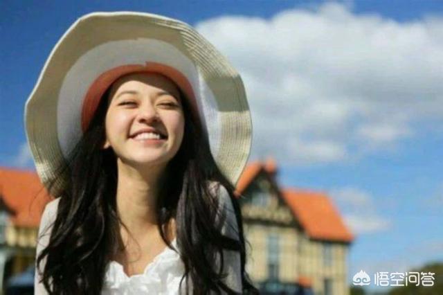马甲线图片:有哪些凭借马甲线翻红的女星？