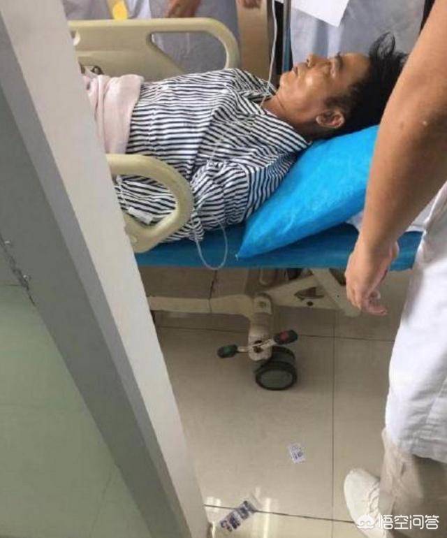 任达华首谈遇刺细节:任达华在活动现场被捅伤，你怎样看这事