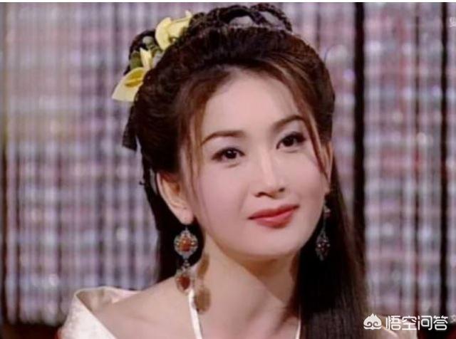 王丽坤多少岁:新“封神”王丽坤受质疑温碧霞上热搜，港版同样魔改为啥获好评？