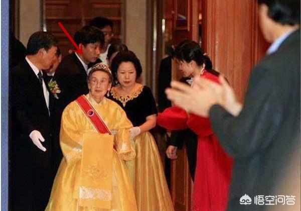 永远的君主为什么停播:辛巴被快手封杀你觉得是谁的问题呢？