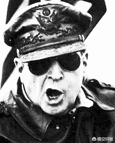 美国五星上将麦克阿瑟是怎样被解职的？为什么？插图5