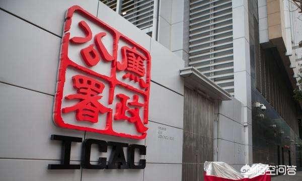 历届香港特首:为什么何鸿燊葬礼这么热？