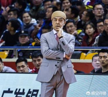 新疆牛头梗俱乐部:新疆男篮宣布全华班出战！周琦迎来证明之战，他能带队夺冠么？