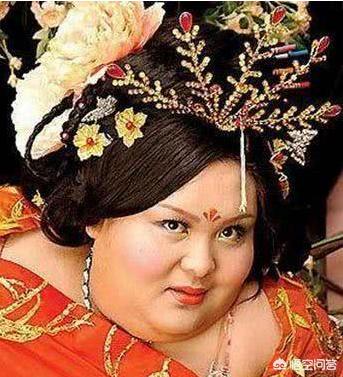 去势器夹蛋阉人图片:古代很多太监在没有西医的情况下，怎么做的阉割手术？