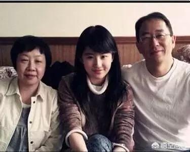允儿整容前素颜惊悚:你认为卸了妆的女明星谁最漂亮？