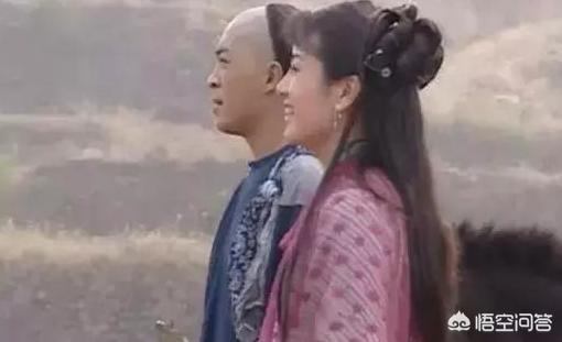 美女穿绣花鞋灵异事件:是什么原因让你小时候怕鬼故事？