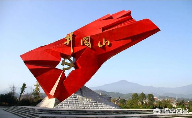 有哪些理想的红色旅游景点推荐？我们想陪伴父母去旅游？