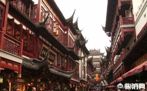 上海城隍庙有哪些地道的上海小吃？